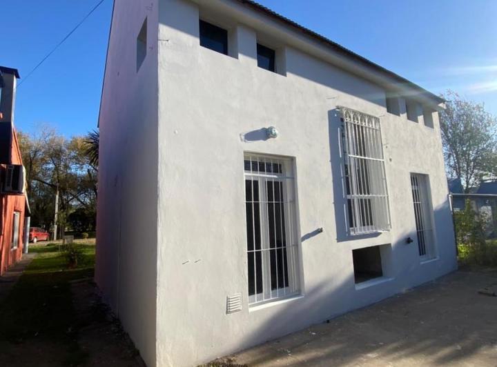 Casa · 100m² · 3 Ambientes · 1 Cochera