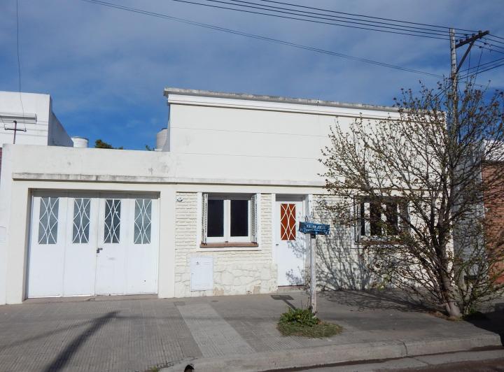 Casa · 100m² · 4 Ambientes · 1 Cochera