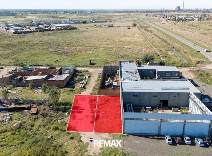 Terreno · 872m²