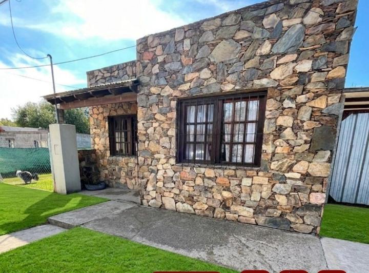 Casa · 300m² · 3 Ambientes · 1 Cochera