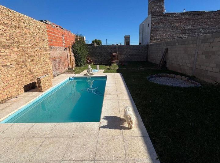 Casa · 109m² · 2 Ambientes · 1 Cochera