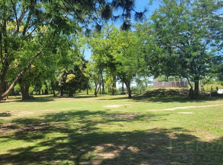 Campo · 180m² · 4 Ambientes · 1 Cochera