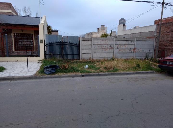 Terreno · 366m²