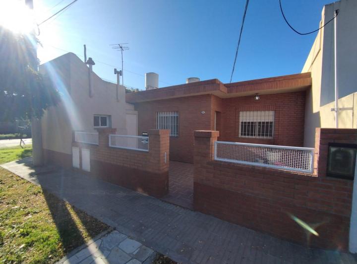 Casa · 172m² · 6 Ambientes · 1 Cochera