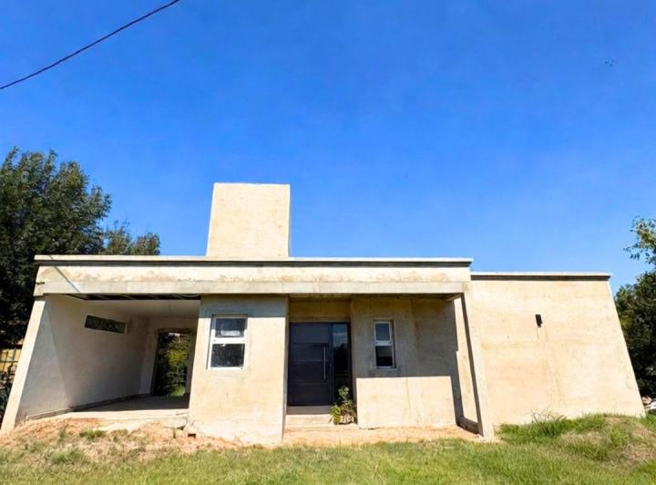 Casa · 146m² · 4 Ambientes · 1 Cochera