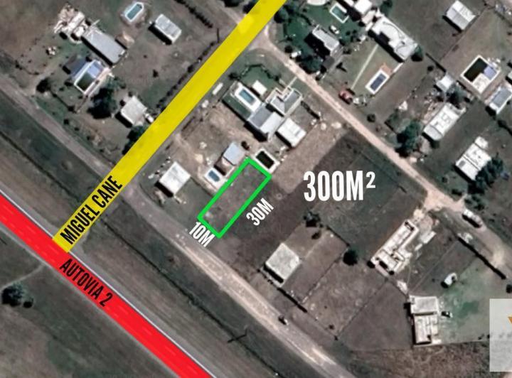 Terreno · 300m²