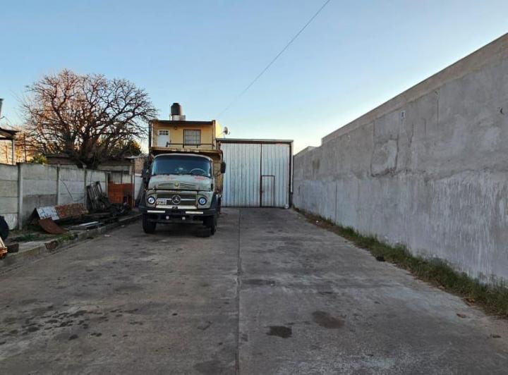 Bodega-Galpón · 184m²