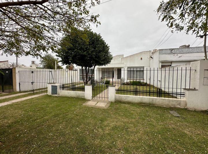 Casa · 115m² · 5 Ambientes · 1 Cochera