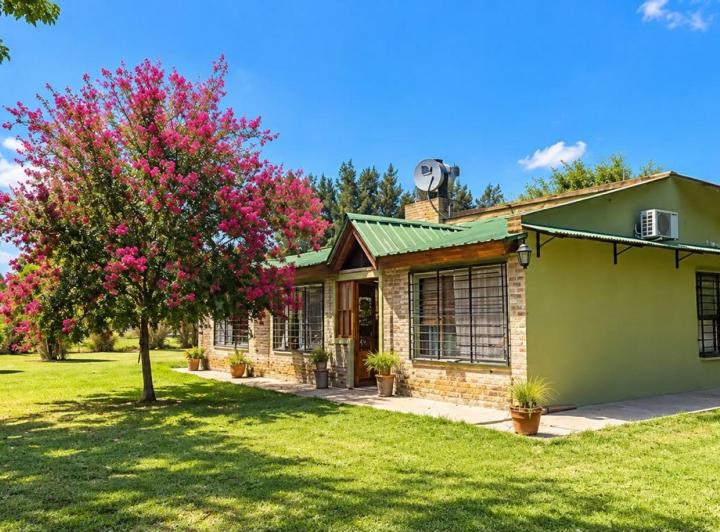 Quinta vacacional · 116m² · 2 Dormitorios · 2 Cocheras