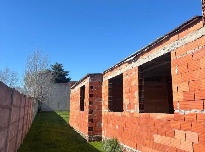 Casa · 84m² · 3 Ambientes · 1 Cochera