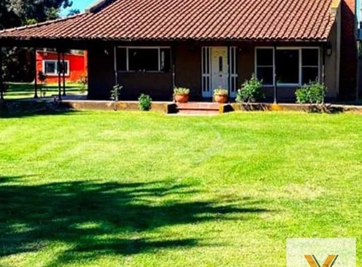 Casa · 180m² · 4 Ambientes · 1 Cochera