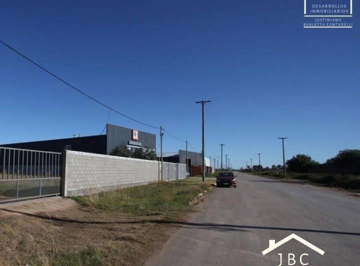 Terreno · 2500m²