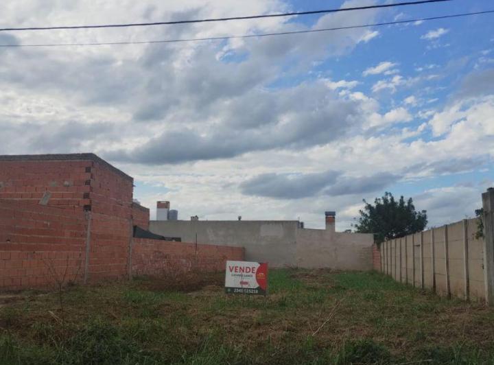 Terreno · 330m²