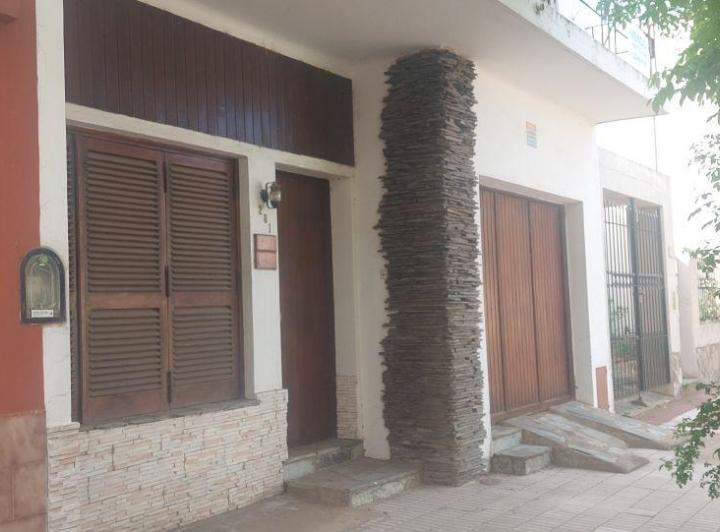 Casa · 227m² · 1 Ambiente · 1 Cochera