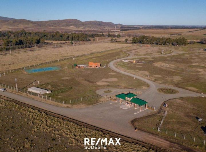 Terreno · 820m²