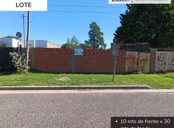 Terreno · 300m²