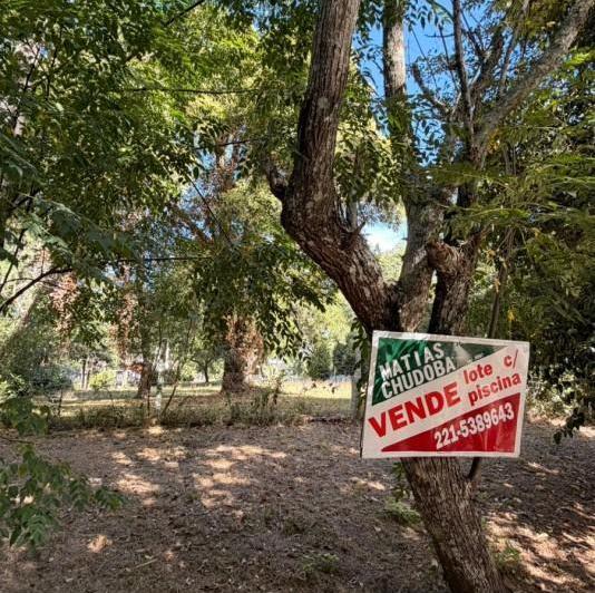 Terreno · 1196m²