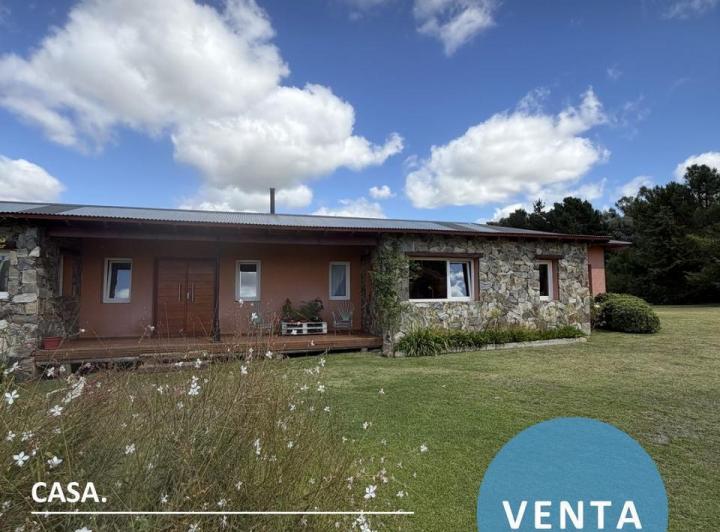 Casa · 210m² · 4 Ambientes