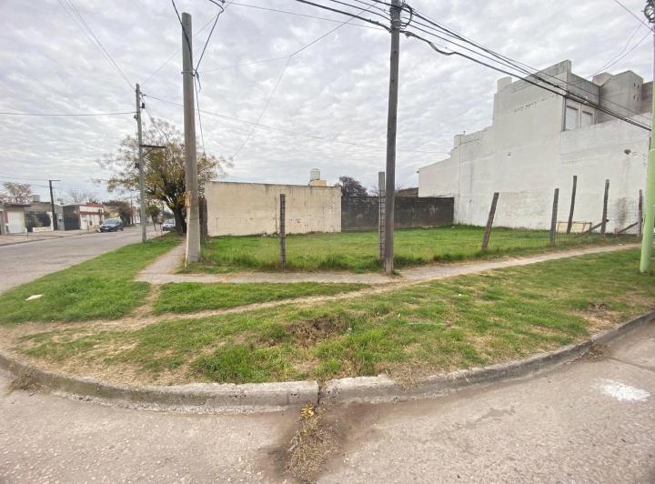 Terreno · 225m²