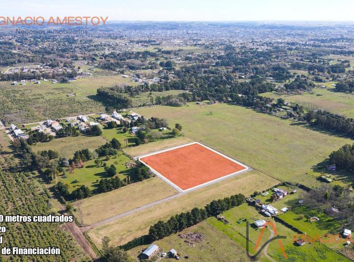 Terreno · 2100m²