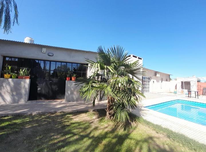 Casa · 107m² · 2 Ambientes · 1 Cochera