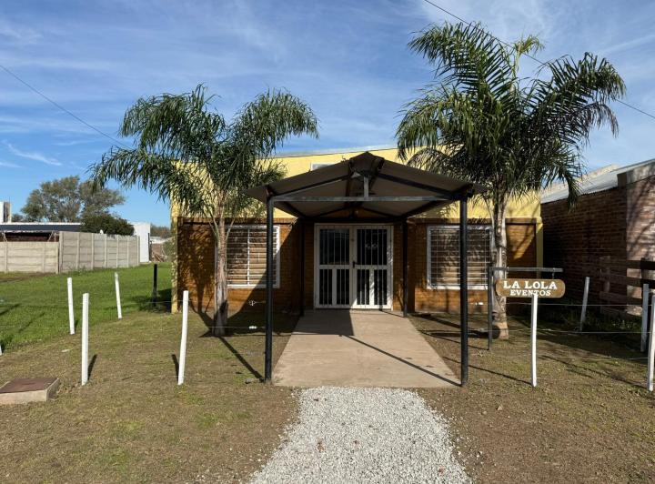 Local comercial · 210m² · 2 Ambientes