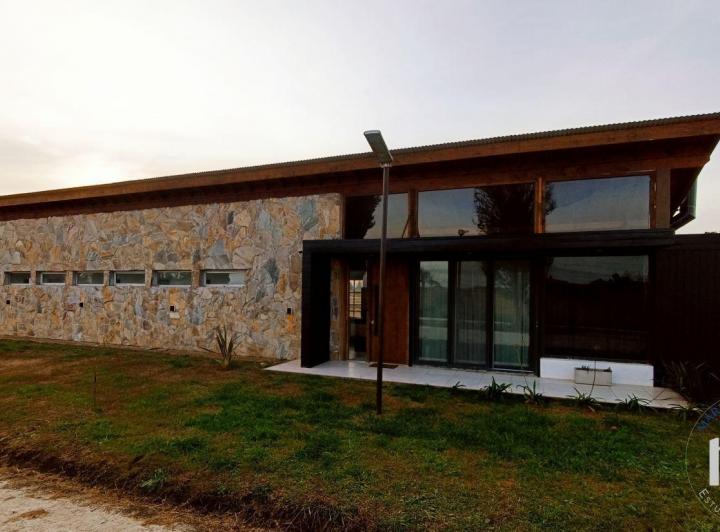 Casa · 114m² · 4 Ambientes · 1 Cochera