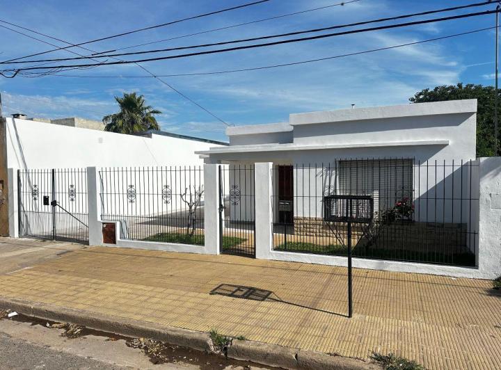 Casa · 158m² · 4 Ambientes · 1 Cochera