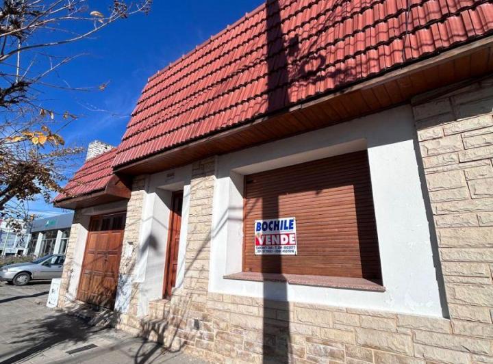 Casa · 150m² · 5 Ambientes · 1 Cochera