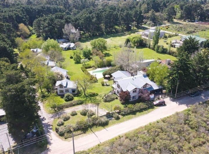 Quinta vacacional · 820m² · 18 Dormitorios · 10 Cocheras