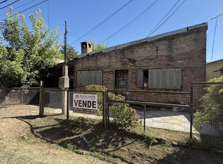 Casa · 300m² · 4 Ambientes · 1 Cochera