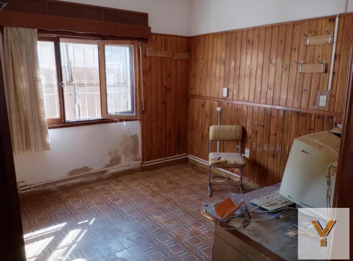 Casa · 110m² · 6 Ambientes · 1 Cochera