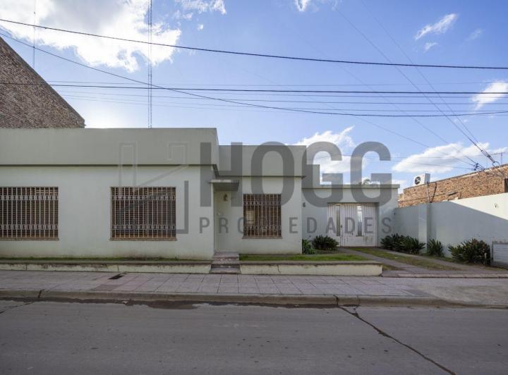 Casa · 125m² · 4 Ambientes · 1 Cochera
