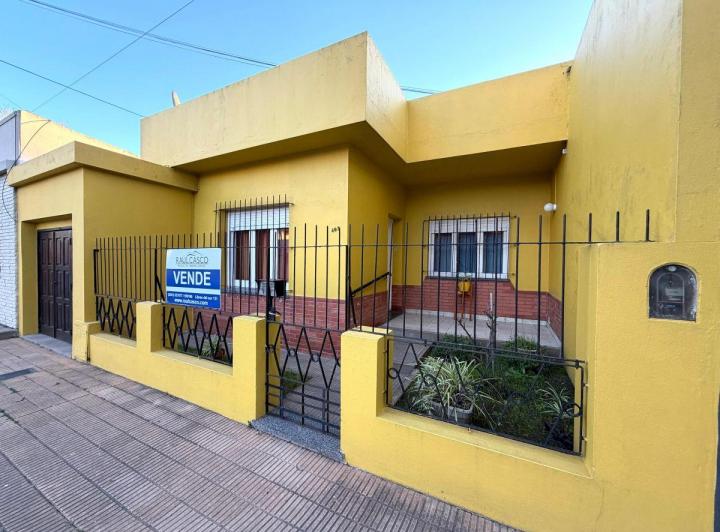 Casa · 120m² · 4 Ambientes · 1 Cochera
