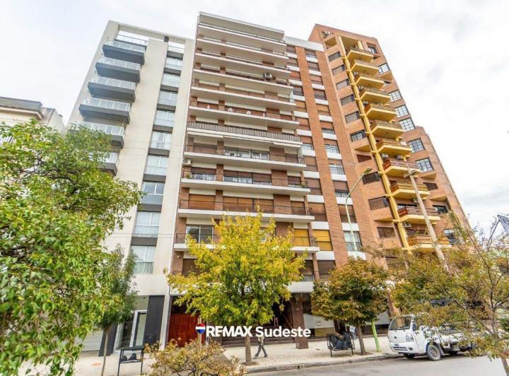 Departamento · 81m² · 4 Ambientes · 1 Cochera