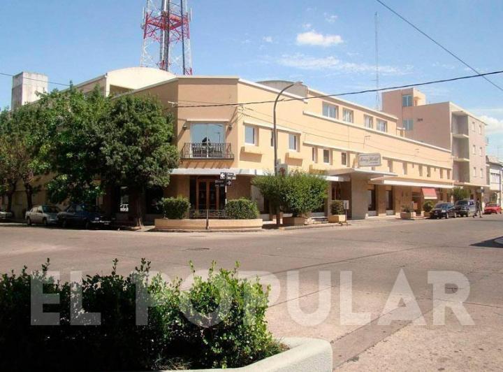 Hotel · 70 Dormitorios