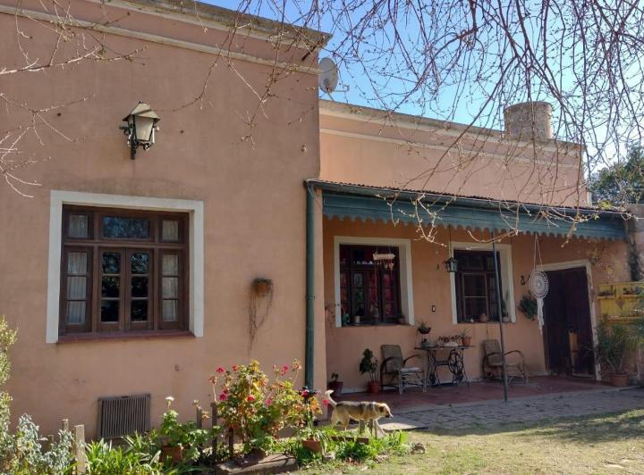 Casa · 300m² · 8 Ambientes