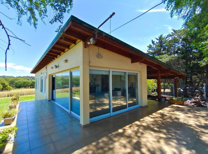 Campo · 100m² · 3 Ambientes · 1 Cochera