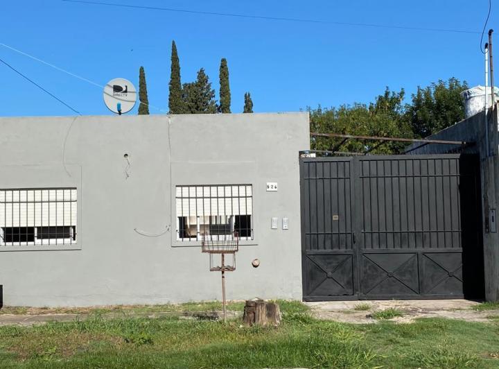 Casa · 300m² · 4 Ambientes · 4 Cocheras