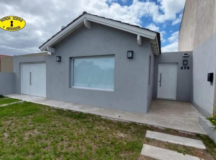 Casa · 105m² · 2 Dormitorios · 1 Cochera