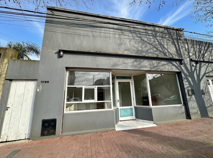 Local comercial · 150m² · 6 Ambientes · 2 Cocheras
