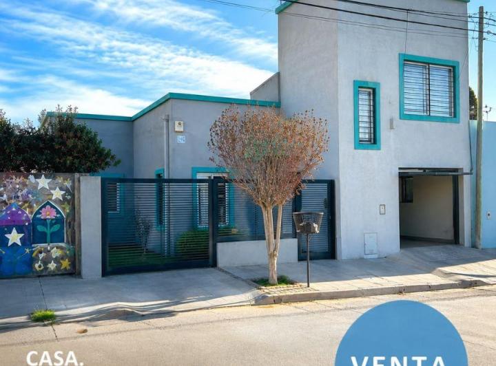 Casa · 156m² · 4 Ambientes · 1 Cochera