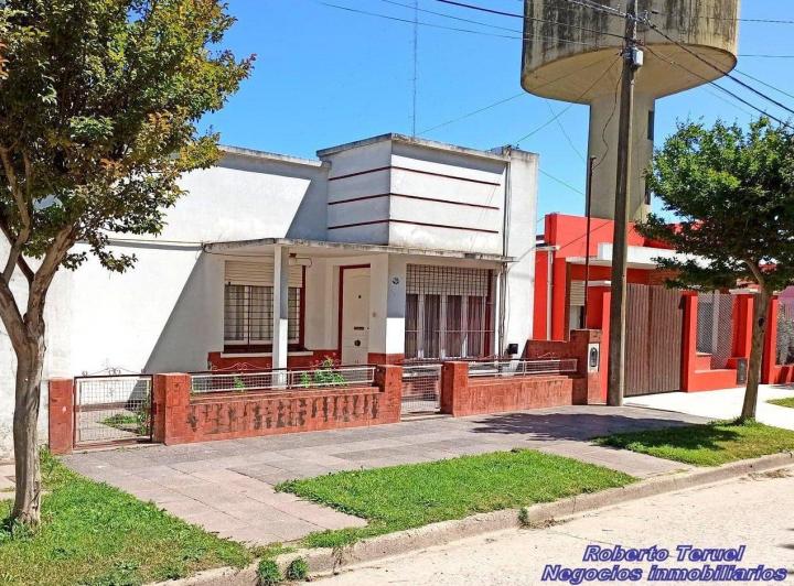 Casa · 159m² · 2 Dormitorios · 2 Cocheras