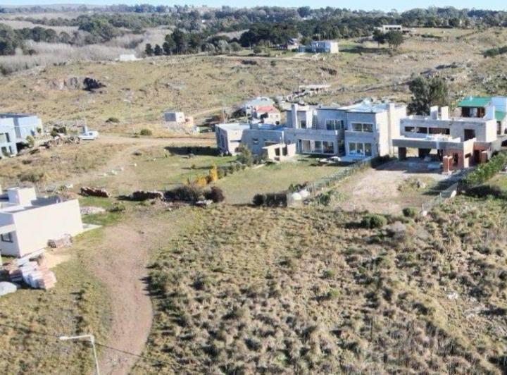 Terreno · 946m²