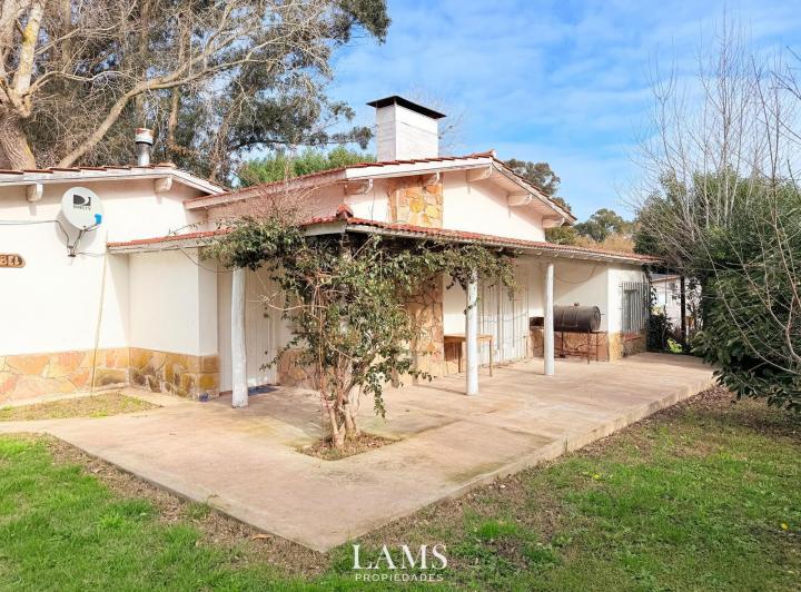 Casa · 89m² · 3 Ambientes · 1 Cochera