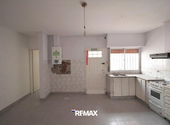 Casa · 122m² · 4 Ambientes · 1 Cochera