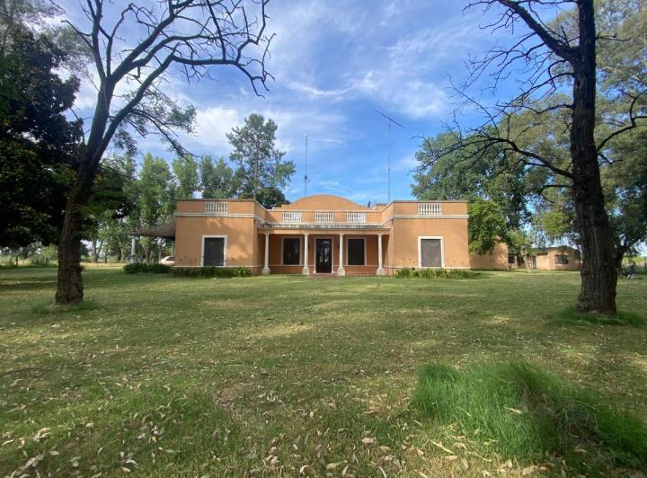 Quinta vacacional · 250m² · 4 Ambientes · 1 Cochera