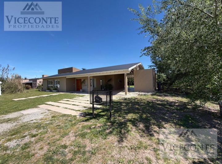 Casa · 259m² · 5 Ambientes · 1 Cochera