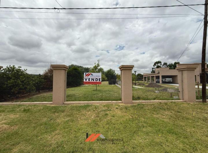 Terreno · 680m²