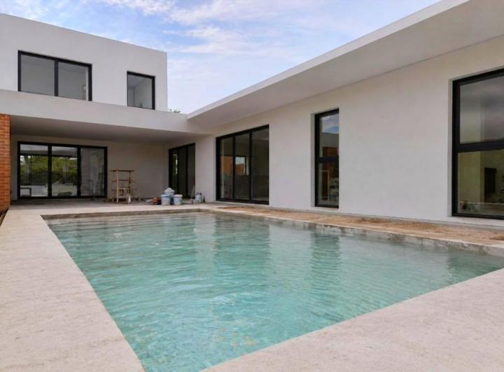 Casa · 155m² · 4 Ambientes · 1 Cochera